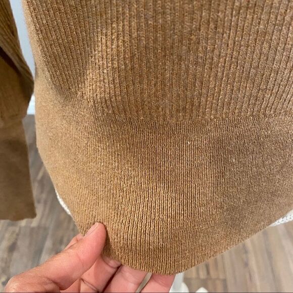 Fred & Sibel Crossover Sweater XS Camel - Picture 11 of 16